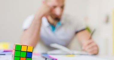 أسرع اختبار ذكاء فى العالم.. 3 أسئلة فقط ويعجز عن حله 80% من الناس 