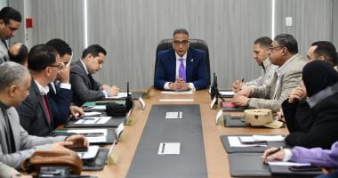 محافظ الفيوم يتابع أعمال فتح وانتظام لجان التصويت باليوم الأول من جولة الإعادة