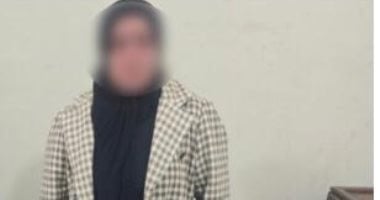 وزارة الداخلية تضبط سيدة وجهت الناخبين بمحيط لجان قفط