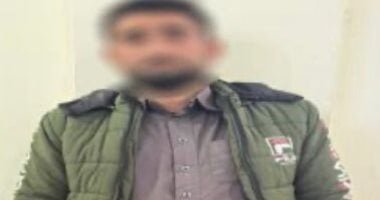 وزارة الداخلية تضبط شخصًا يوجه الناخبين بمحيط لجان أبو حمص