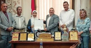 طالبة بمركز البلينا بسوهاج تحصد سادس الجمهورية فى مسابقة نجوم المكتبة