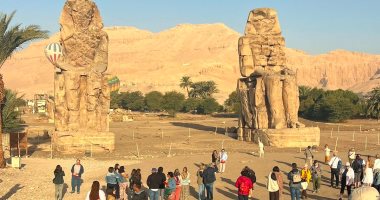 معابد ومعالم الأقصر الأثرية تشهد توافدا سياحيا كبيرا قبل ليلة رأس السنة.. صور