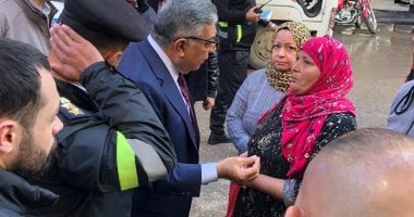 محافظ الدقهلية يتفقد شوارع وميادين حي غرب ويوجه برفع الإشغالات ومنع عودتها