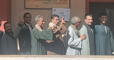 توافد الناخبين على لجان انتخابات مجلس النواب بسوهاج.. فيديو