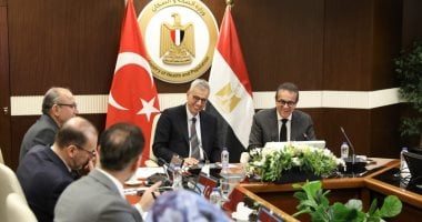 خالد عبدالغفار: تعاون مصرى تركى لدعم الاستثمارات الصحية وتوطين الصناعات الدوائية