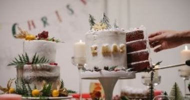 طريقة عمل كيك رأس السنة فى البيت.. هيخلى طعم الاحتفال أحلى