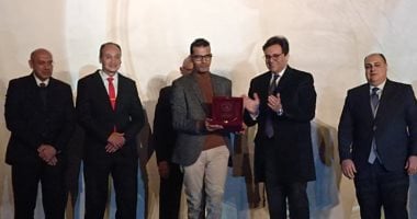 تكريم أحمد إبراهيم الشريف بمؤتمر أدباء مصر عن دوره فى الإعلام الثقافى.. صور