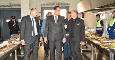 المحامى العام ورئيس نيابة حوان الكلية يجريان تفتيشا على مركز إصلاح 15 مايو