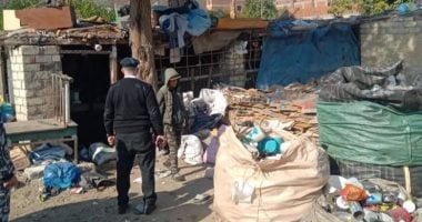 محافظ الإسماعيلية يتابع جهود وحدة تنظيم المخلفات فى إزالة أماكن النباشين