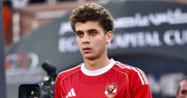 حمزة عبد الكريم يغادر مباراة الأهلي والمقاولون للإصابة ومشاركة زعلوك