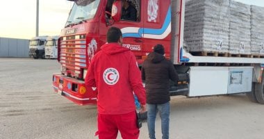 مد غزة بـ 5300 طن مساعدات إنسانية وإمدادات شتوية بقافلة زاد العزة 106