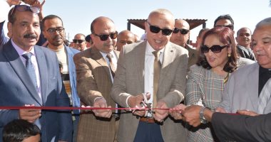 محافظ الأقصر يفتتح عدد من المدارس بالزينية ضمن احتفالات العيد القومى.. صور