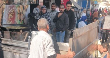 حملة مكبرة لرفع الإشغالات والباعة الجائلين بشوارع المبرة والجامعة بالزقازيق