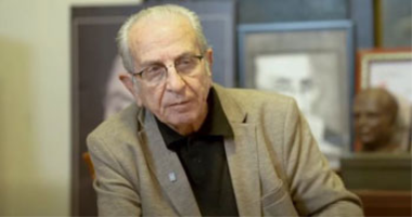 على بدرخان: أحمد زكى زارنى فنادتنى والدتى: إلحق صاحبك المجنون.. فيديو