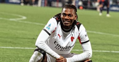 ميلان ينتزع الصدارة مؤقتا بالفوز على كاليارى 1-0 فى الدوري الإيطالي