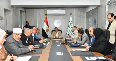 محافظ الفيوم يتابع التصويت بأول أيام إعادة انتخابات النواب بالدائرة الثالثة