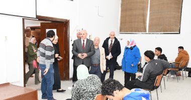 1965 طالبا يؤدون امتحانات الفصل الدراسى الأول بكلية العلوم جامعة القناة