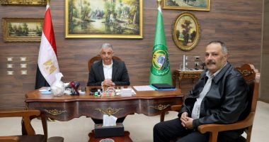 محافظ الإسماعيلية يلتقي رئيس مياه القناة لبحث خطة الأعمال الجاري تنفيذها