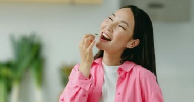 بتعمل دايت بقالك فترة طويلة ومش بتخس جرام.. اعرف السبب