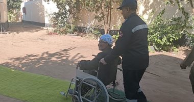 مسن ثمانين يدلى بصوته في انتخابات النواب بالبلينا سوهاج: واجب وطنى