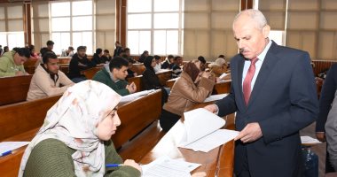 انتظام لجان الامتحانات بكلية العلاج الطبيعي بجامعة قناة السويس