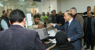 محافظ كفر الشيخ يتفقد المركز التكنولوجي ويستمع لطلبات وشكاوى المواطنين