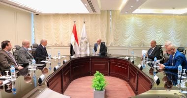 اجتماع وزير التربية والتعليم 