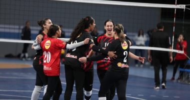 ناشئات طائرة الأهلي 