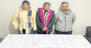 ضبط 3 أشخاص لتوزيع كوبونات أغذية بمحيط لجان المنيا      