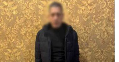 وزارة الداخلية تضبط شخص يوزع أموالا بمحيط لجان حوش عيسى 