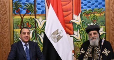 رئيس الوزراء يهنئ قداسة البابا تواضروس الثاني بعيد الميلاد المجيد.. ويؤكد: هذه المناسبات فرصة عظيمة لإظهار المحبة والتقارب بين أبناء الوطن الواحد.. قداسة البابا يشيد باهتمام الحكومة الدائم بقطاعي الصحة والتعليم