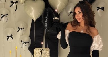 هنا الزاهد تحتفل بعيد ميلادها بجلسة تصوير جذابة بجوار التورتة