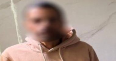 وزارة الداخلية تضبط شخص يوزع أموالا بمحيط لجان البحيرة  