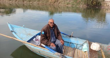 رحلة البحث عن الرزق الحلال.. يوم مع صيادي الشرقية فى قلب البحر.. فيديو وصور