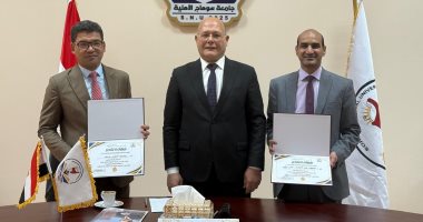 رئيس جامعة سوهاج الأهلية يكرم أستاذين بكلية العلوم لتصدرهما المشهد البحثي الدولي