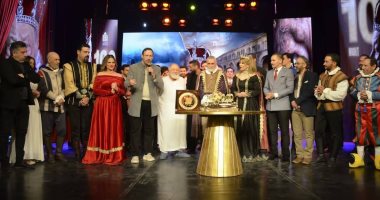 المسرح القومى يحتفل بنجاح الملك لير بعد 100 ليلة عرض وإيرادات تجاوزت 3 ملايين جنيه