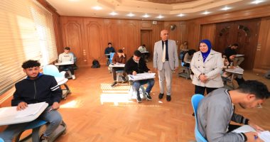 رئيس جامعة كفر الشيخ: توفير أجواء هادئة تعكس مبدأ تكافؤ الفرص بالامتحانات