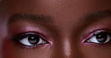إزاى تختارى المكياج المناسب للون بشرتك فى الشتاء؟ دليل شامل