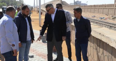 محافظ أسوان: 97% نسبة إنجاز تطوير طريقى كيما والسماد ونستهدف الانتهاء خلال شهر 