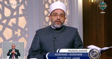 هل تصح الجماعة مع المأموم الذي يستكمل صلاته؟.. أمين الفتوى يجيب