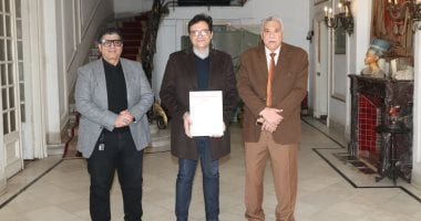 وزير الثقافة يلتقى صانع الناى ياسر الشافعى ويوجّه بعقد ندوة علمية لمناقشة بحثه