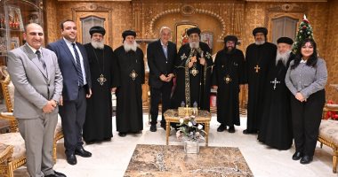 البابا تواضروس الثانى يستقبل المهنئين بعيد الميلاد المجيد فى المقر البابوي بالعباسية