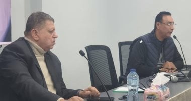 في الكورة : خالد فتحى رئيس اتحاد كرة اليد يشهد دراسة ترقي المدربين