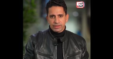 خلصت على طليقها بسكينة مطبخ فى شغله بسبب الغيرة .. فيديو