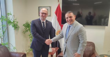 رئيس التمثيل التجاري يبحث مع سفير بيلاروسيا تعزيز التعاون التجاري وتوطين الصناعة