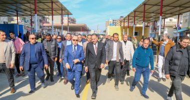 محافظ كفر الشيخ يتفقد السوق الحضري ورصف الطرق وموقف سيدي سالم