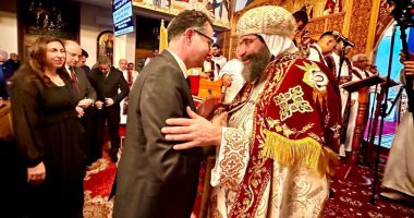 سفير مصر بفيينا يشارك في قداس عيد الميلاد بكنيسة عذراء الزيتون القبطية الأرثوذكسية