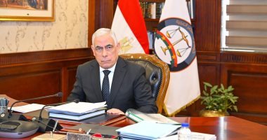 النائب العام يستقبل رئيس الاستئناف لنيابة قنا لعرض الكشوف ربع السنوية بدائرة نيابته