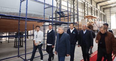 الفريق أسامة ربيع يتابع مستجدات أعمال التجهيزات بمصنعي اليخوت السياحية 