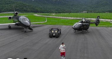 في الكورة : بعد صناعة 3 سنوات.. سيارة باتمان تتصدر أسطول نيمار بقيمة 50 مليون يورو